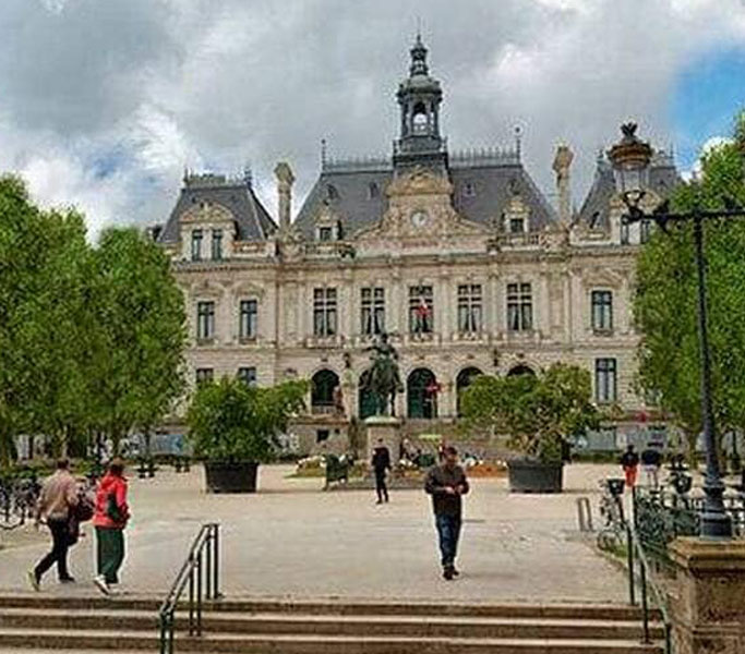Être un interlocuteur pour la Mairie